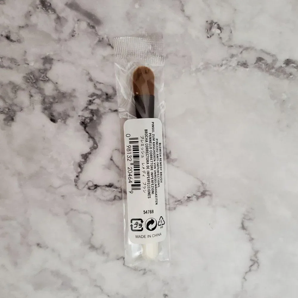 BareMinerals Blemish Remedy Brush